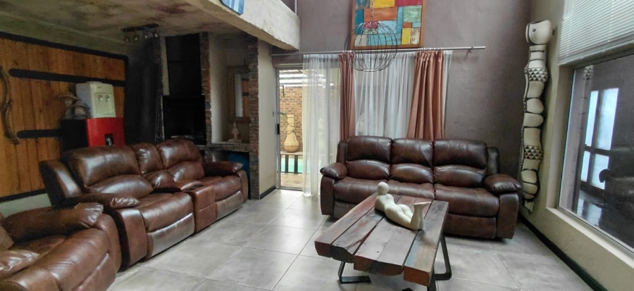 2 Bedroom Property for Sale in Florida Park Gauteng