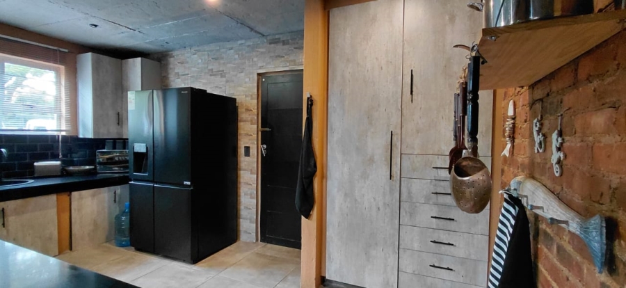 2 Bedroom Property for Sale in Florida Park Gauteng