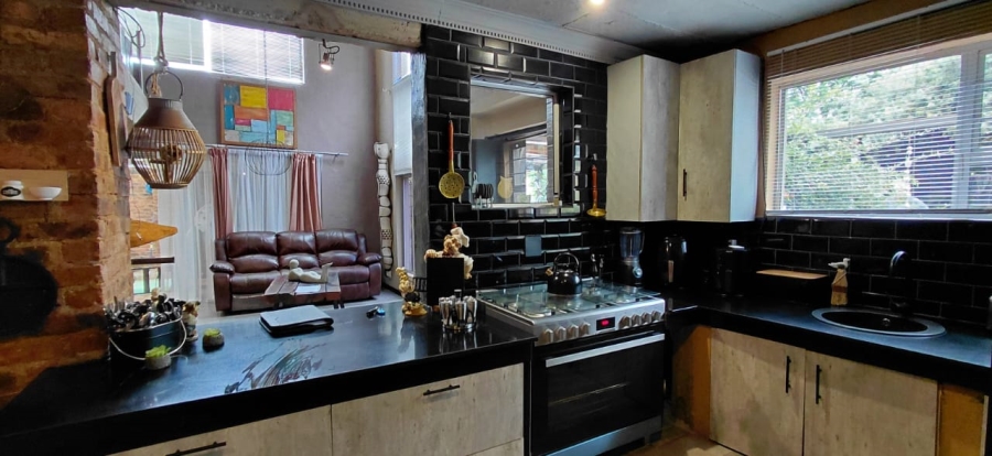 2 Bedroom Property for Sale in Florida Park Gauteng