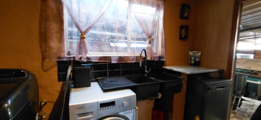 2 Bedroom Property for Sale in Florida Park Gauteng