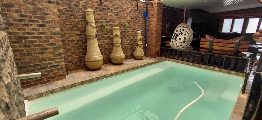 2 Bedroom Property for Sale in Florida Park Gauteng
