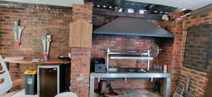 2 Bedroom Property for Sale in Florida Park Gauteng