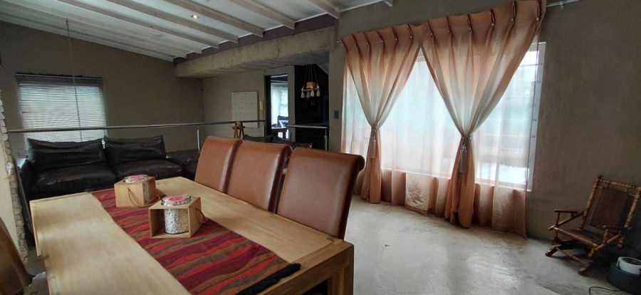 2 Bedroom Property for Sale in Florida Park Gauteng