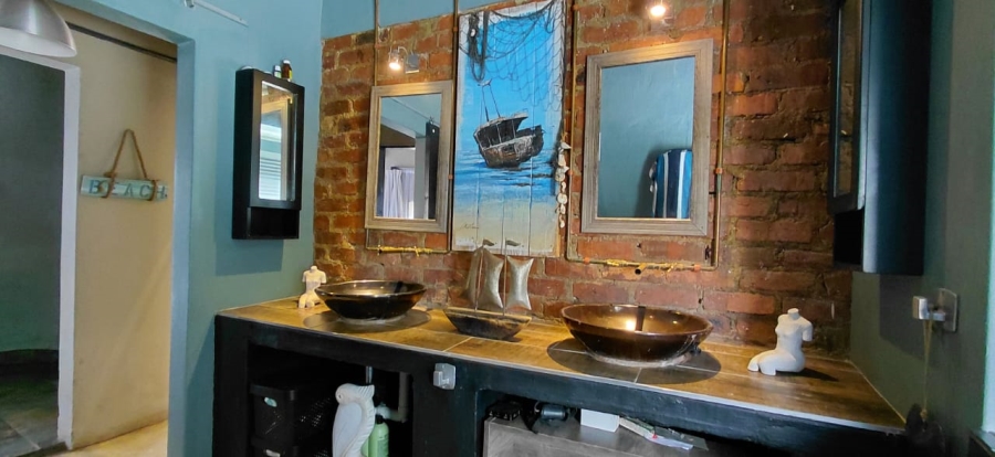 2 Bedroom Property for Sale in Florida Park Gauteng