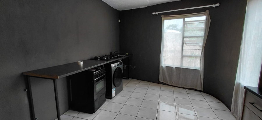 2 Bedroom Property for Sale in Florida Park Gauteng