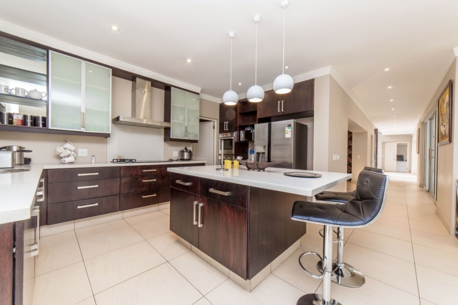 To Let 4 Bedroom Property for Rent in Bryanston Gauteng