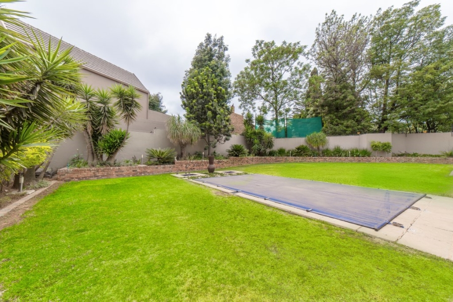 To Let 4 Bedroom Property for Rent in Bryanston Gauteng