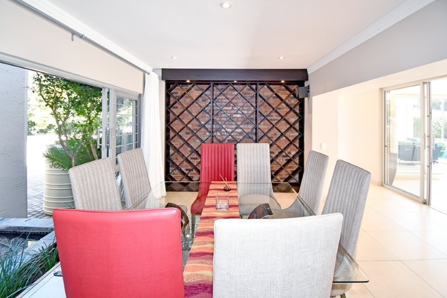To Let 4 Bedroom Property for Rent in Bryanston Gauteng