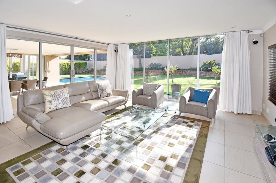 To Let 4 Bedroom Property for Rent in Bryanston Gauteng
