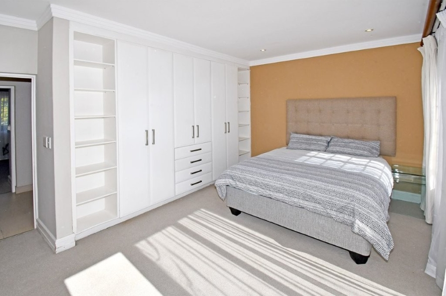 To Let 4 Bedroom Property for Rent in Bryanston Gauteng