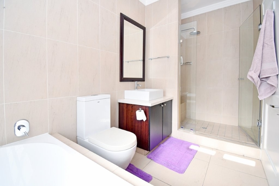 To Let 4 Bedroom Property for Rent in Bryanston Gauteng