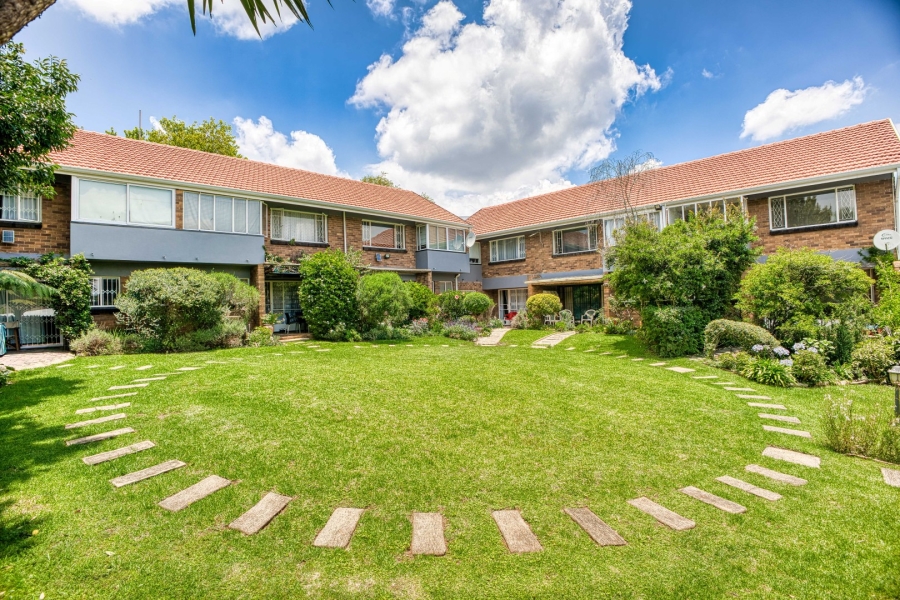 2 Bedroom Property for Sale in Robindale Gauteng