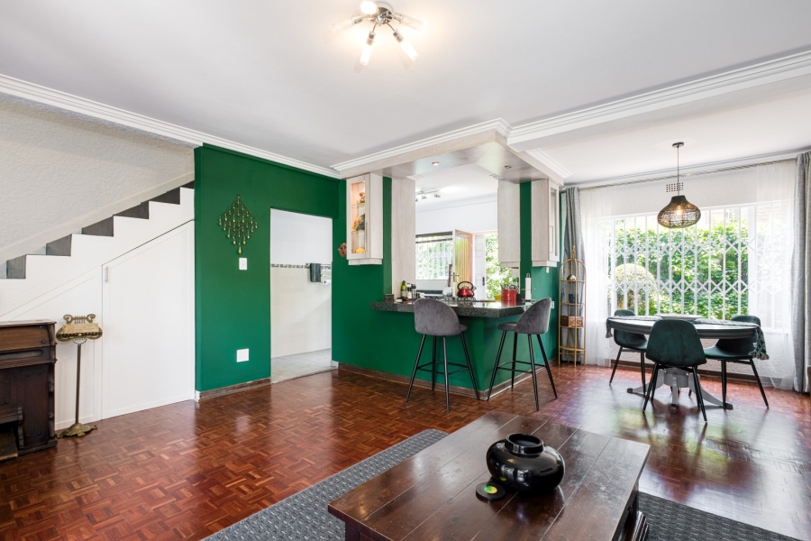 2 Bedroom Property for Sale in Robindale Gauteng