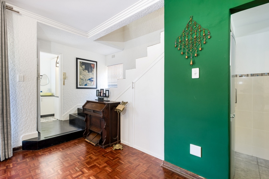 2 Bedroom Property for Sale in Robindale Gauteng