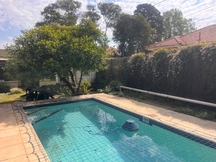 2 Bedroom Property for Sale in Highlands North Gauteng