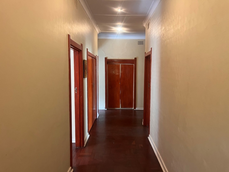 2 Bedroom Property for Sale in Highlands North Gauteng
