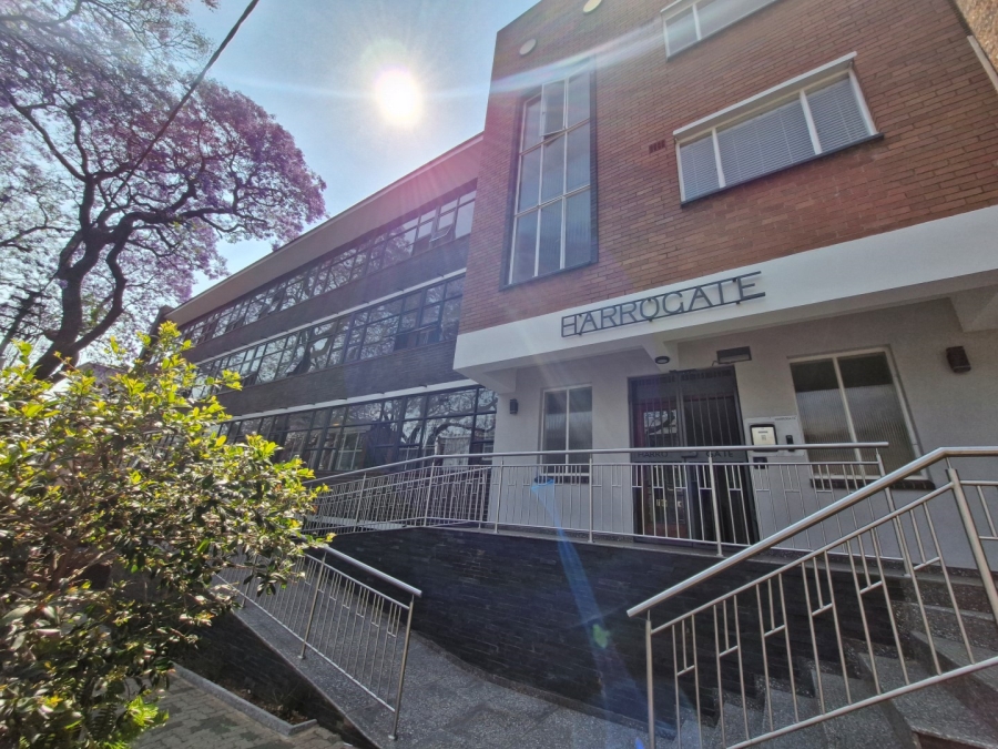 To Let 1 Bedroom Property for Rent in Rosebank Gauteng