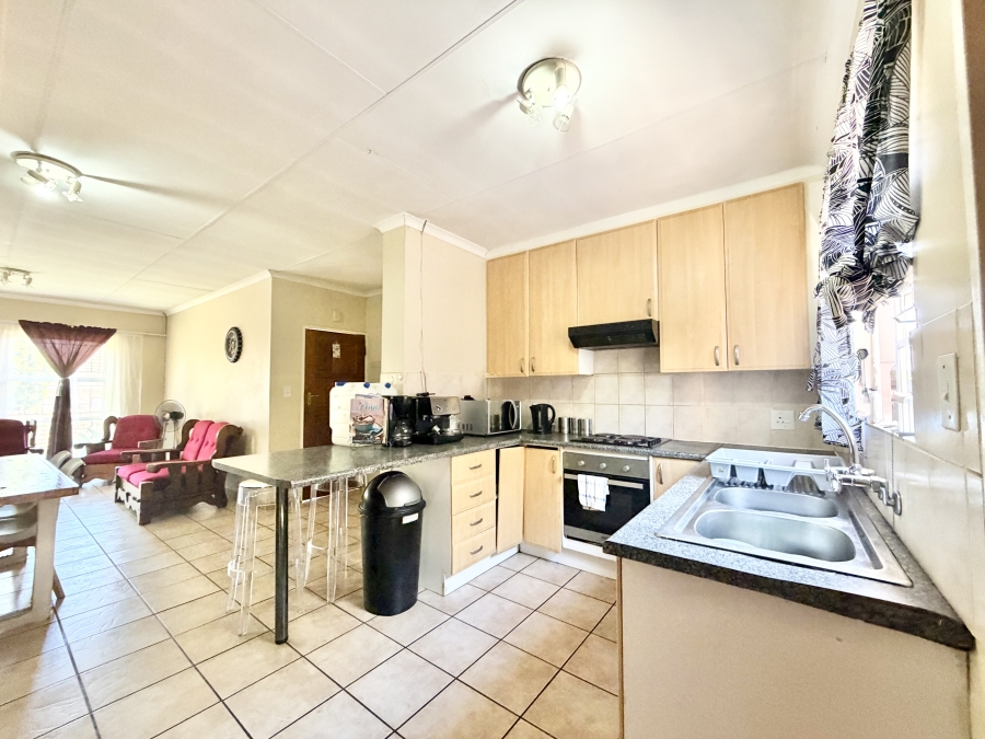 3 Bedroom Property for Sale in Amberfield Gauteng