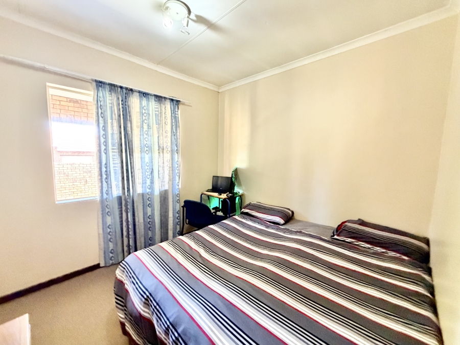 3 Bedroom Property for Sale in Amberfield Gauteng