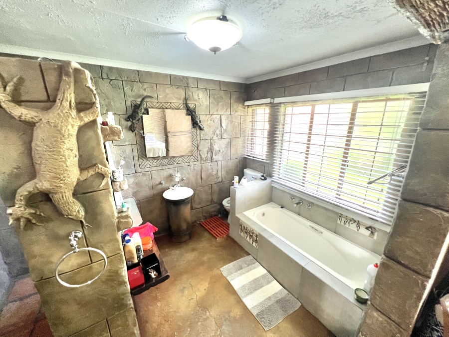 To Let 3 Bedroom Property for Rent in Noordwyk Gauteng