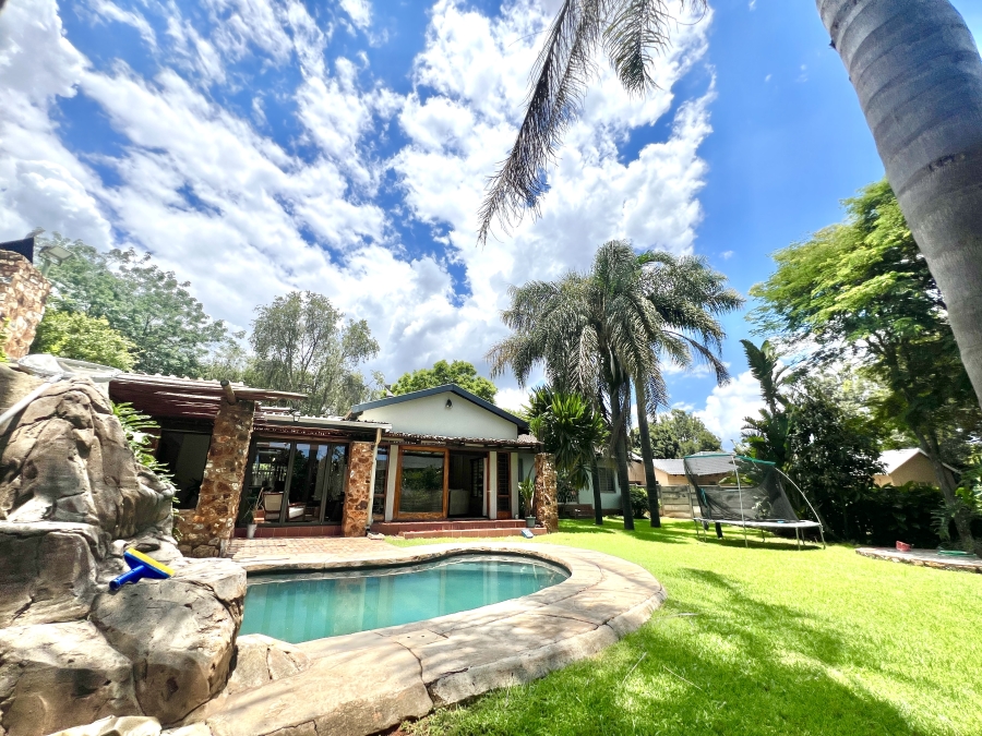 To Let 3 Bedroom Property for Rent in Noordwyk Gauteng