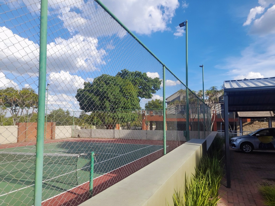 To Let 2 Bedroom Property for Rent in Lonehill Gauteng