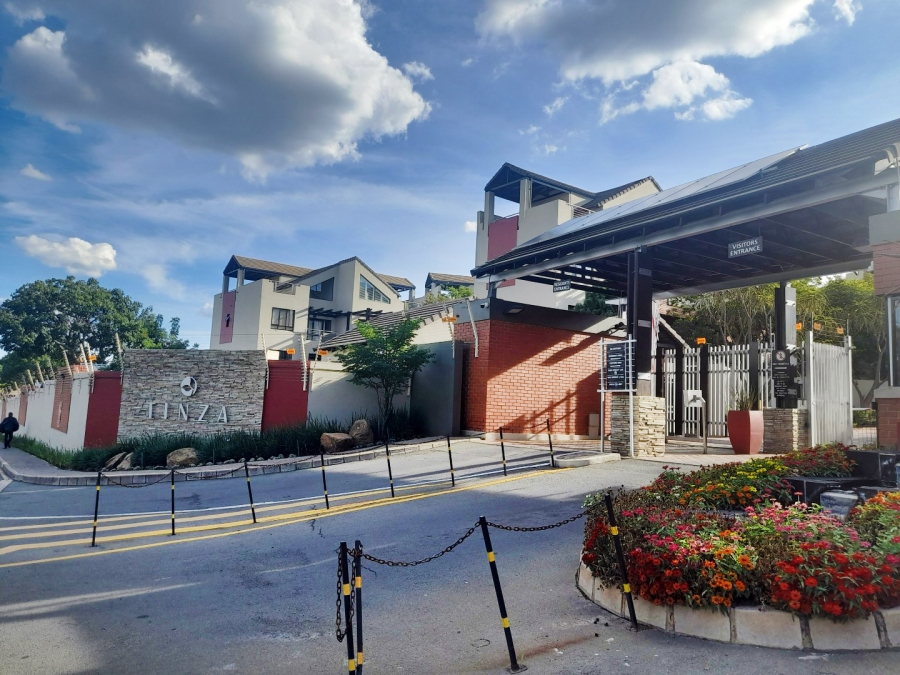 To Let 2 Bedroom Property for Rent in Lonehill Gauteng