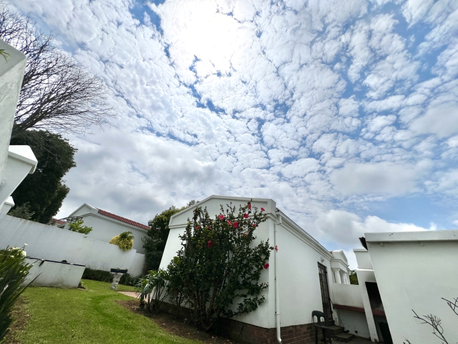 To Let 2 Bedroom Property for Rent in Halfway Gardens Gauteng