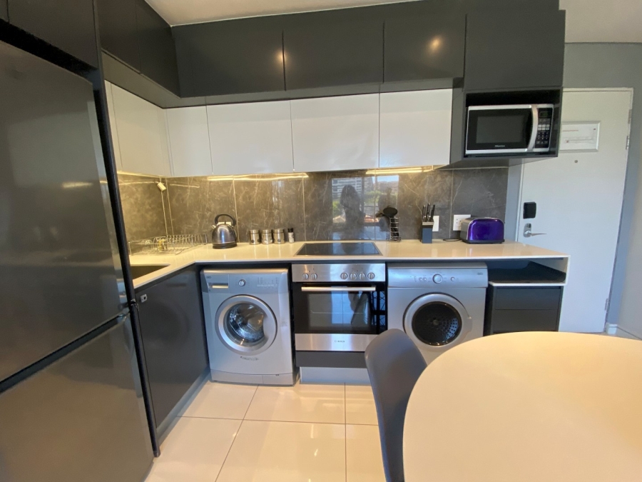 To Let 1 Bedroom Property for Rent in Sandown Gauteng