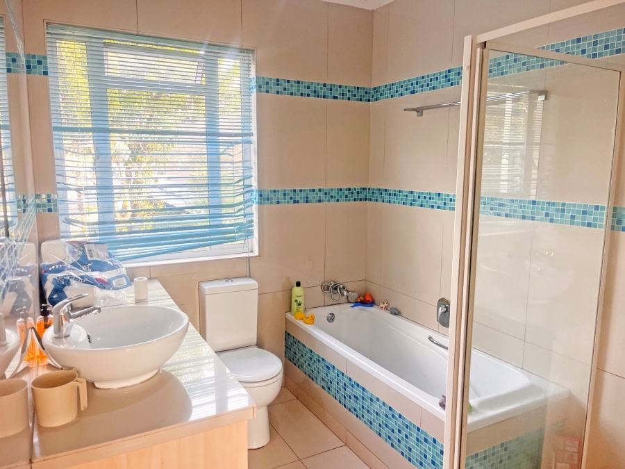 To Let 3 Bedroom Property for Rent in Cheltondale Gauteng