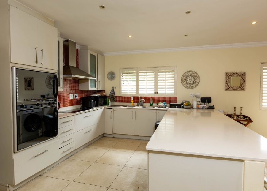 3 Bedroom Property for Sale in Waverley Gauteng