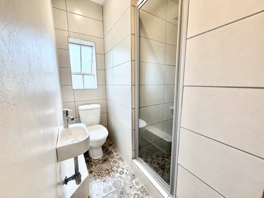 2 Bedroom Property for Sale in Woodmead Gauteng