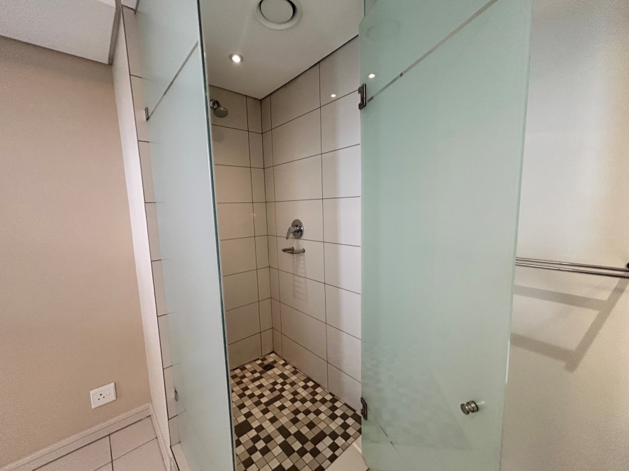 To Let 2 Bedroom Property for Rent in Rosebank Gauteng