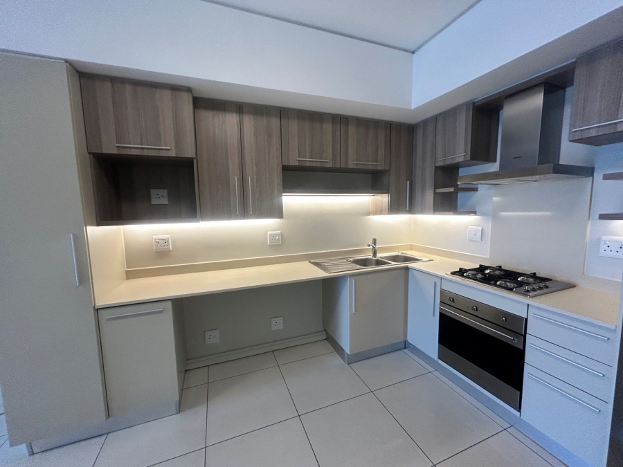 To Let 2 Bedroom Property for Rent in Rosebank Gauteng