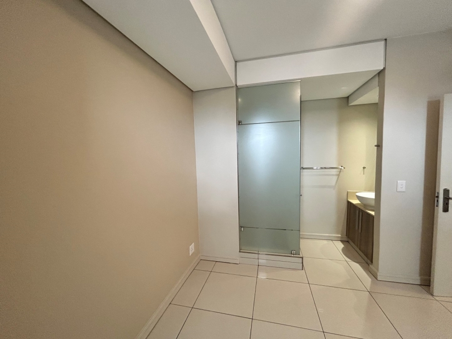 To Let 2 Bedroom Property for Rent in Rosebank Gauteng