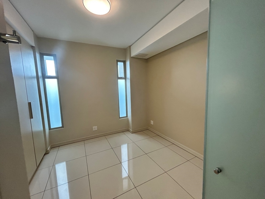 To Let 2 Bedroom Property for Rent in Rosebank Gauteng