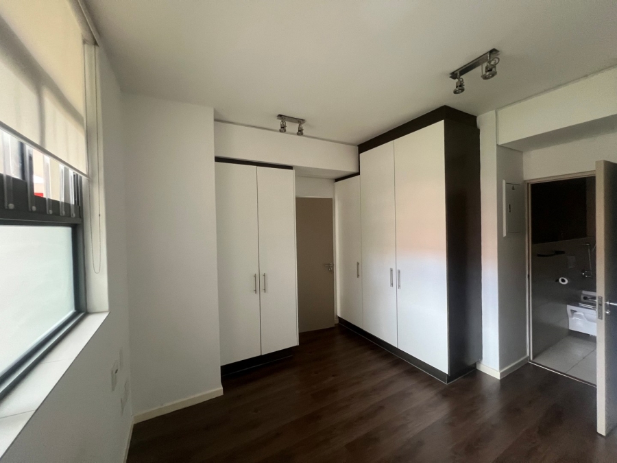 To Let 1 Bedroom Property for Rent in Houghton Estate Gauteng