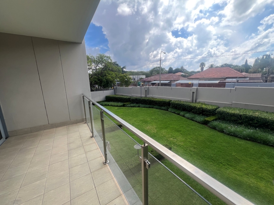 To Let 1 Bedroom Property for Rent in Houghton Estate Gauteng