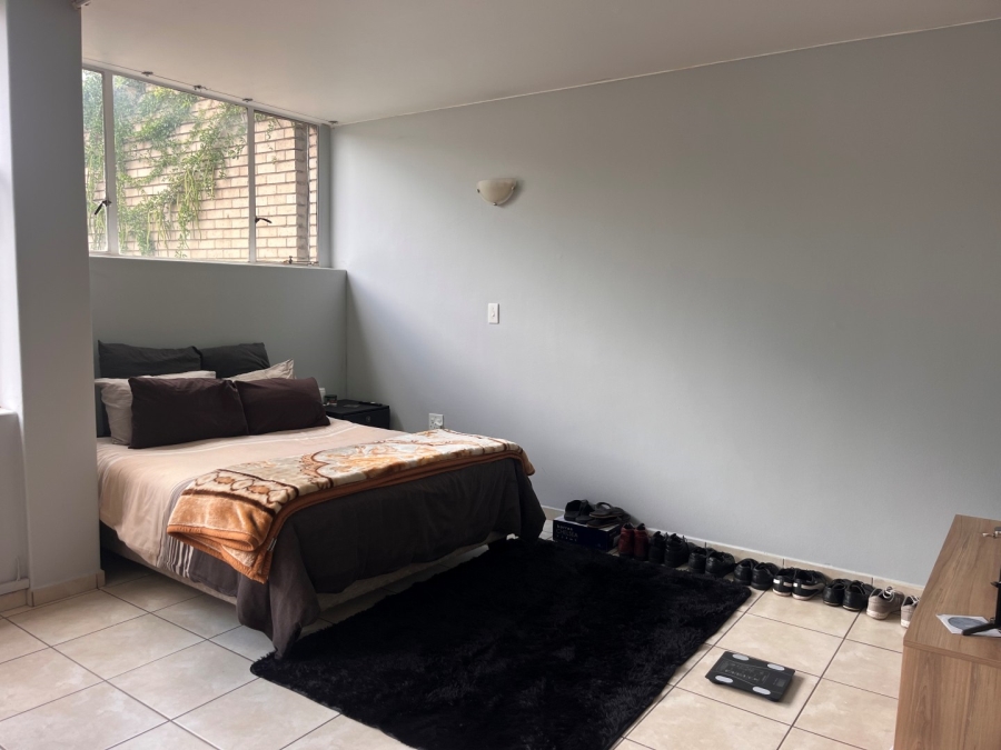 To Let 1 Bedroom Property for Rent in Norwood Gauteng