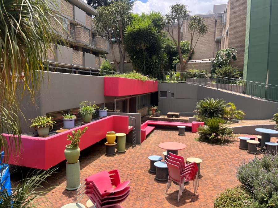 1 Bedroom Property for Sale in Norwood Gauteng