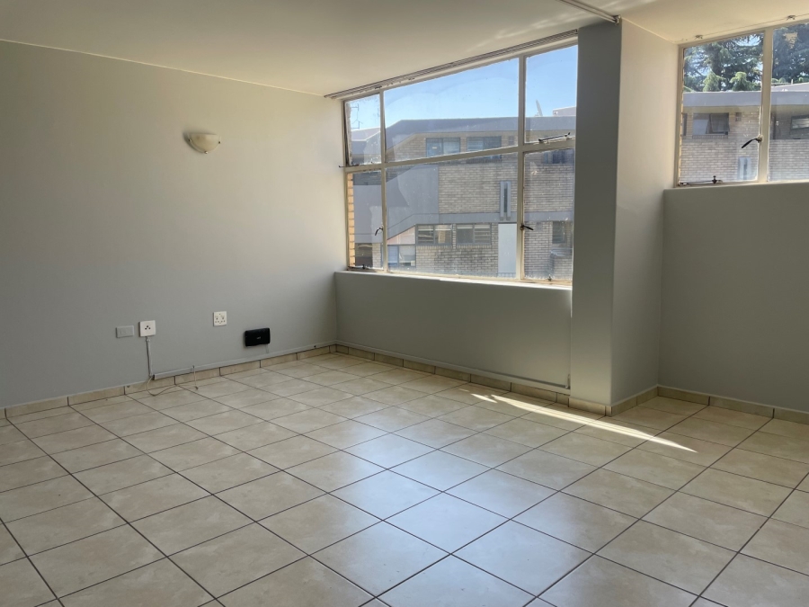 1 Bedroom Property for Sale in Norwood Gauteng