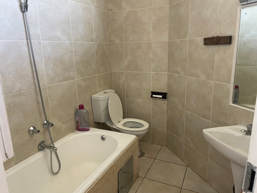 1 Bedroom Property for Sale in Norwood Gauteng