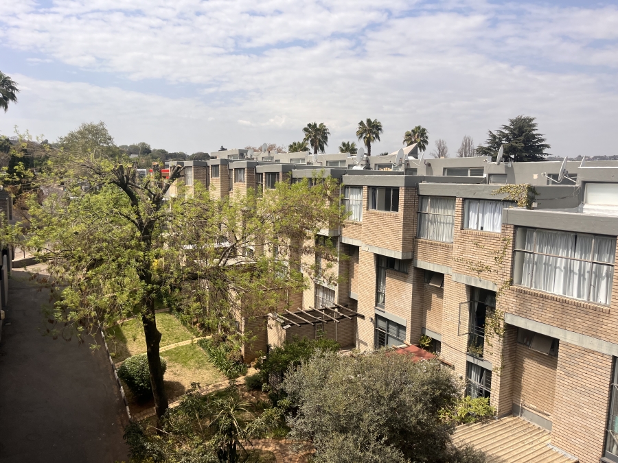 1 Bedroom Property for Sale in Norwood Gauteng