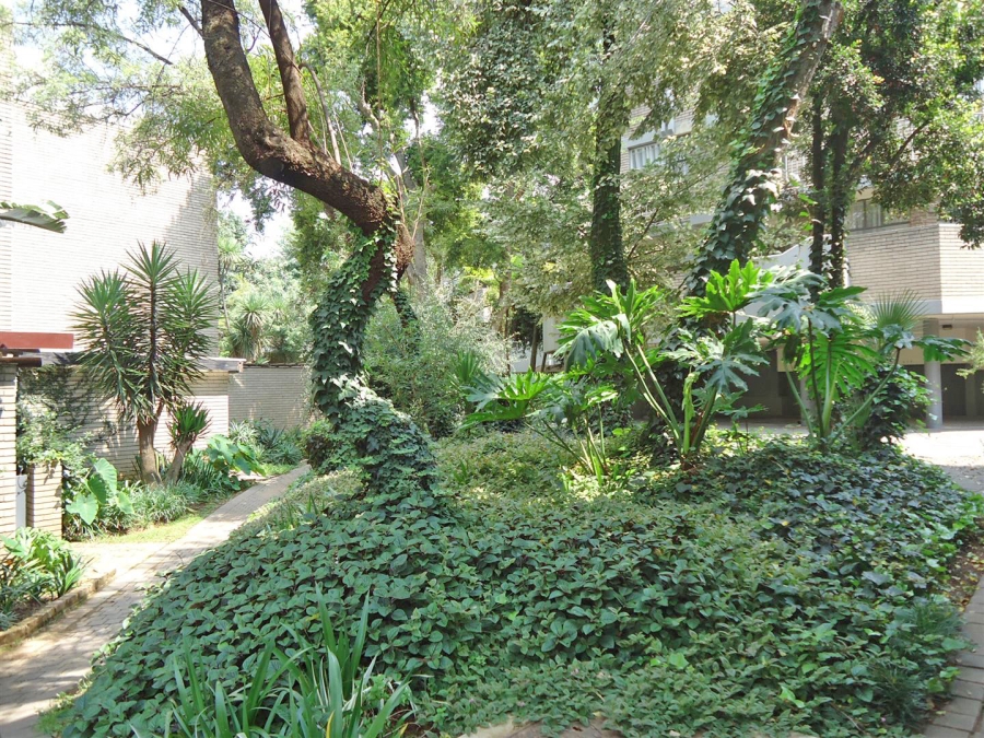 1 Bedroom Property for Sale in Norwood Gauteng