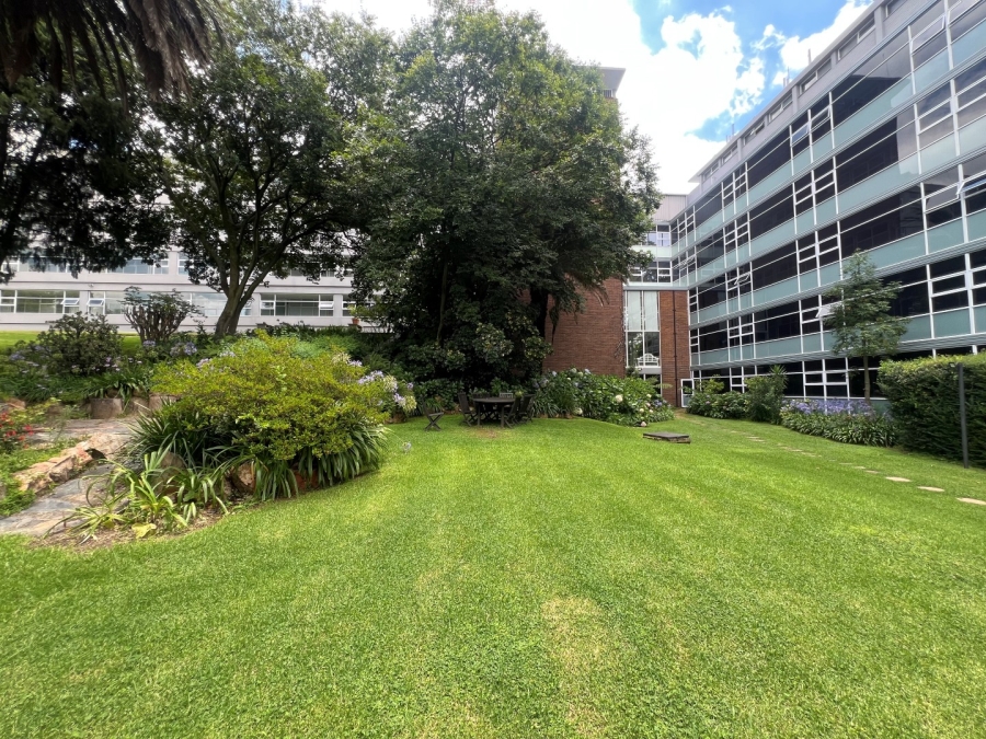 1 Bedroom Property for Sale in Kentview Gauteng