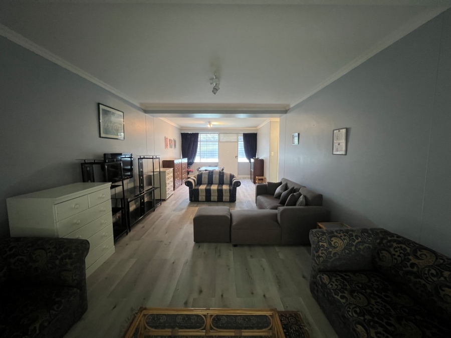 1 Bedroom Property for Sale in Kentview Gauteng