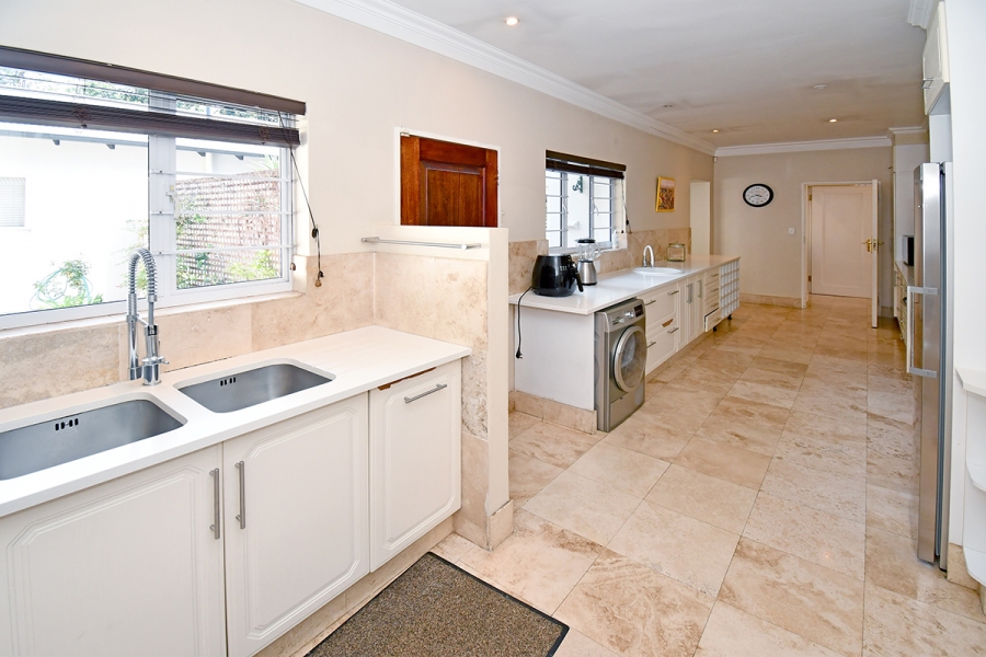 To Let 4 Bedroom Property for Rent in Morningside Gauteng