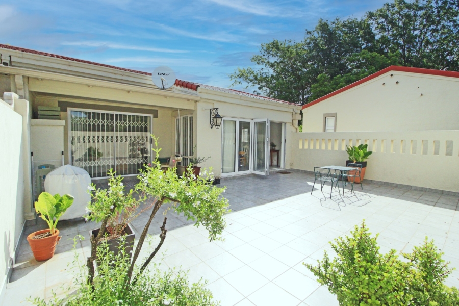 2 Bedroom Property for Sale in Bryanston Gauteng