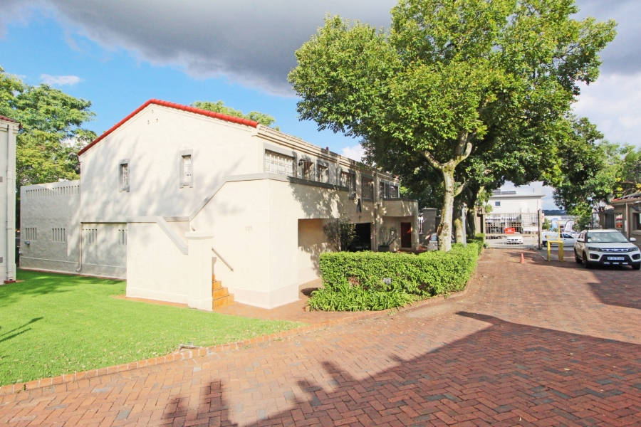 2 Bedroom Property for Sale in Bryanston Gauteng
