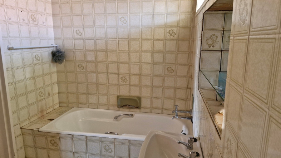 3 Bedroom Property for Sale in Gresswold Gauteng